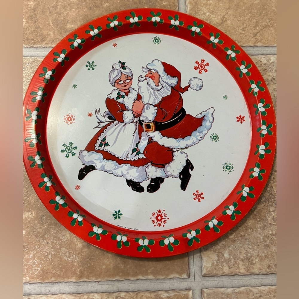 VTG Currier And Ives Tin Christmas Seasonal Holiday Santa Mrs Claus Tray Red